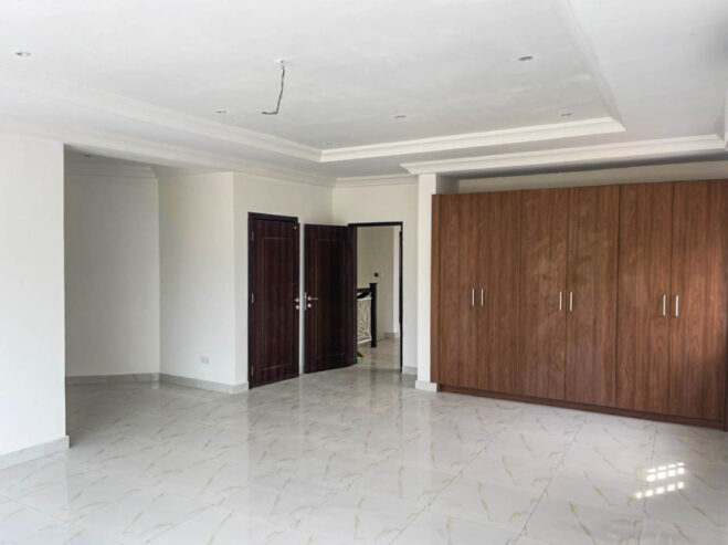 Newly Built 5 Bedroom Town House For Sale / Rent At East Legon