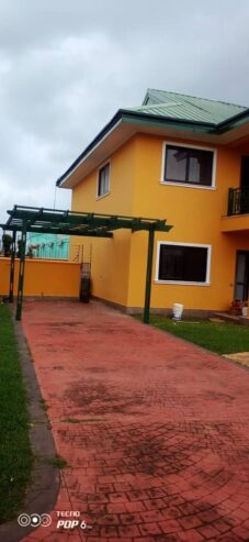 Well presented unfurnished 3 bedroom house