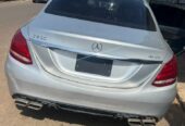 Mercedes-Benz C300 4MATIC 2017 SILVER