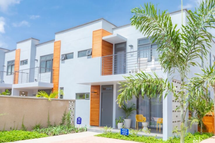 A Exquisite 2, 3 & 4 Bedroom Semi- Detached Town House for Sale at Oyarifa