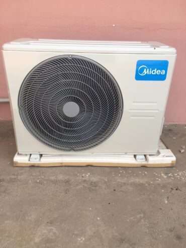 Almost new 3.0 hp Standing Air-condition for sale