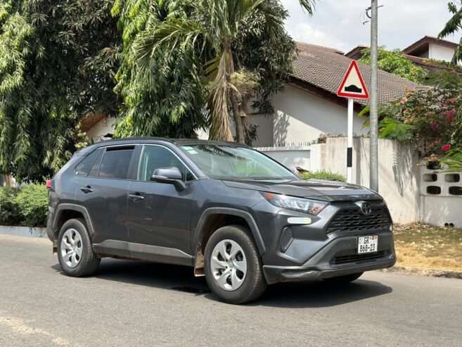 TOYOTA RAV4 2020