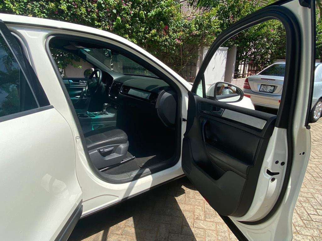 Volkswagen-VW (Touareg II/7P)