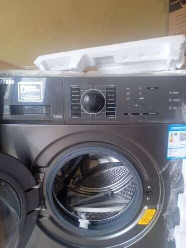 15 KG Samsung Washing Machine. Front Load. Full Automatic