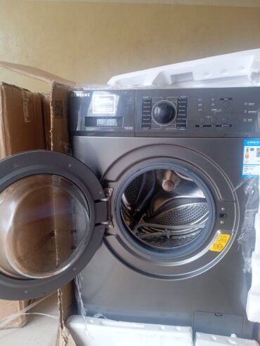 15 KG Samsung Washing Machine. Front Load. Full Automatic
