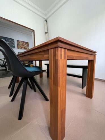 Beautiful dining table, orginally from Casa Trassaco