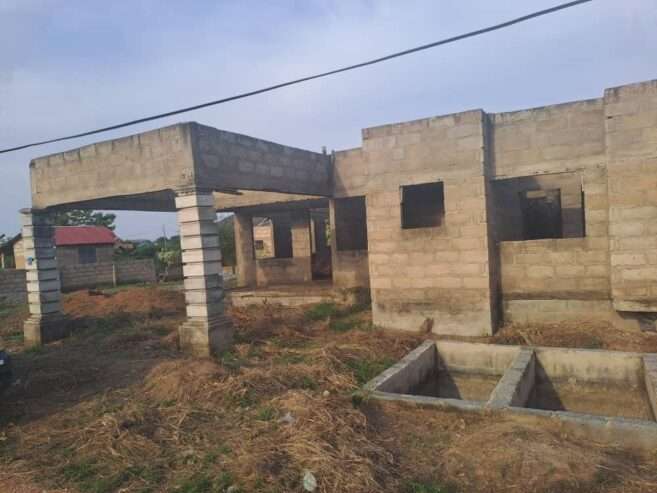 Plot of 110*75 with an uncompleted 3 bedroom apartment on it for sale