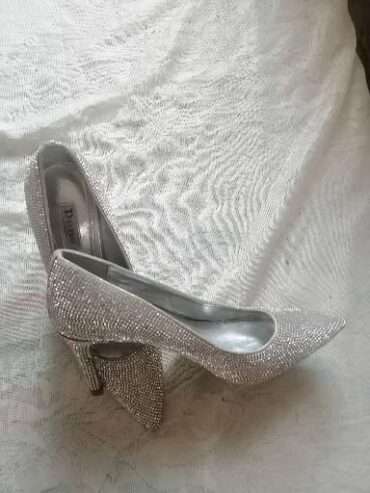 Ladies heels