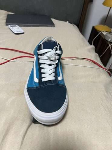 Men’s Sneakers Size 10