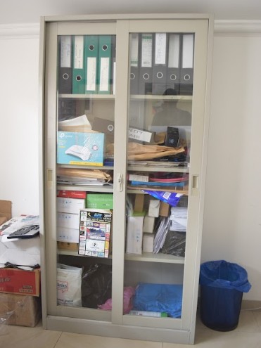 Office file cabinet, 4 layers of division, sliding door with key