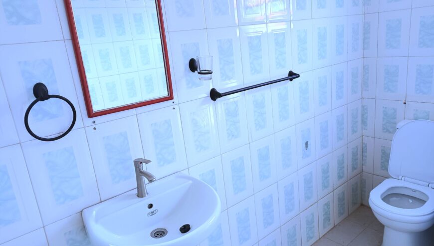 Semi-Detached House for Sale