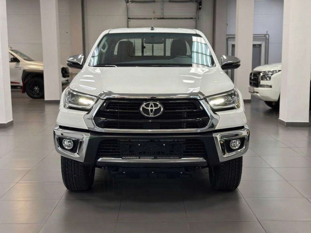 Export All New 2025 Toyota Hilux SR5 2.7L Gasoline
