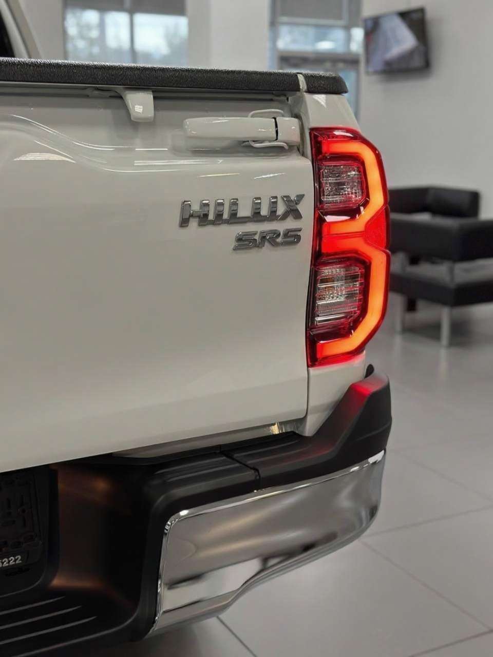 Export All New 2025 Toyota Hilux SR5 2.7L Gasoline