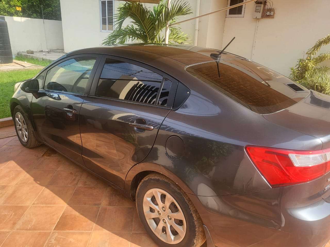 KIA RIO 2013 Grey