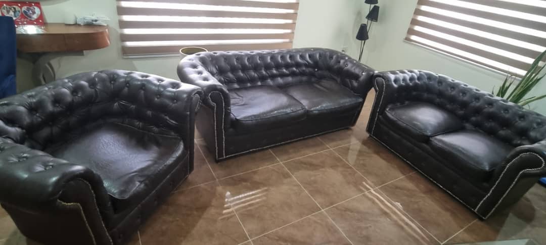 Leader sofa chairs