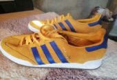 Adidas Sneakers
